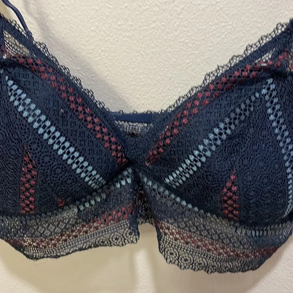 Lucky Brand woman’s no underwire bra - Picture 3 of 9